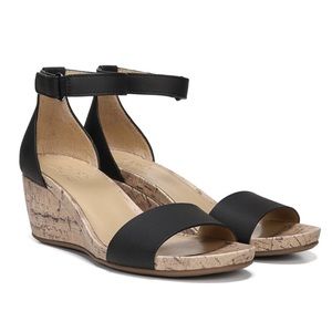 Naturalizer Areda Wedge Sandal